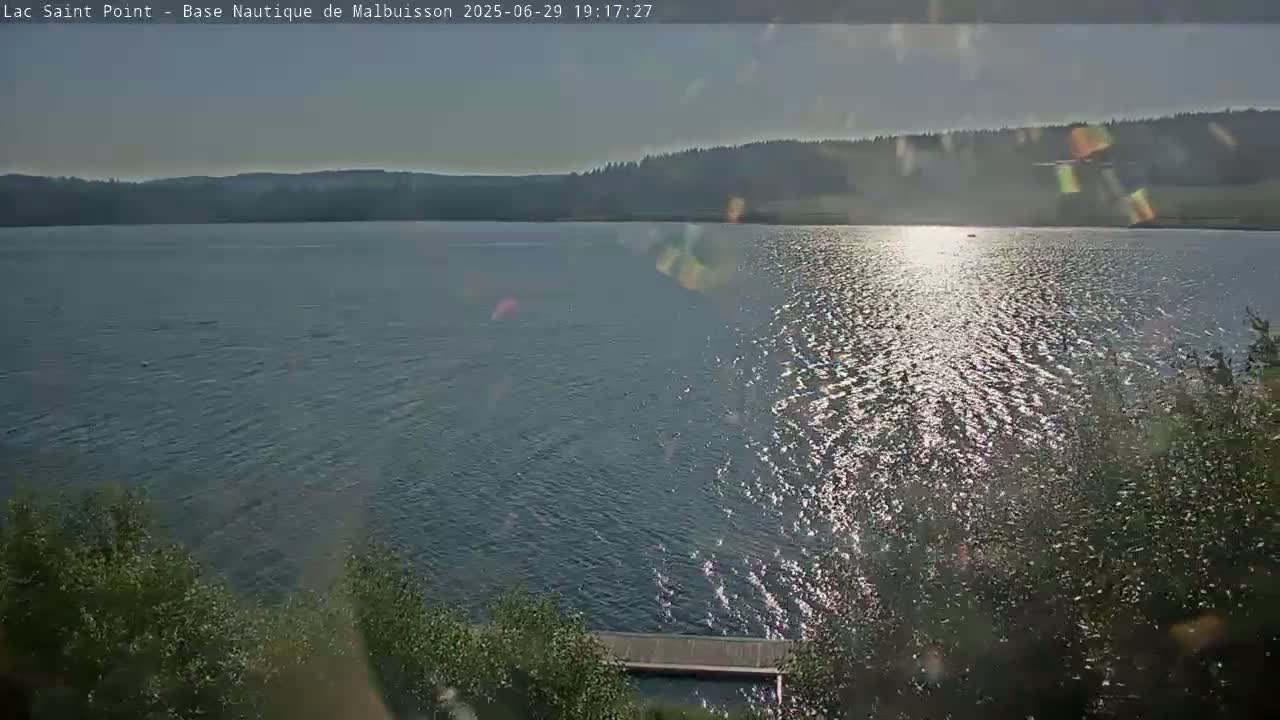 Malbuisson, Lac Saint Point Lake from Base Nautique de Malbuisson Nautical Base Live Cam -  Pontarlier, Doubs, Bourgogne-Franche-Comté, France
