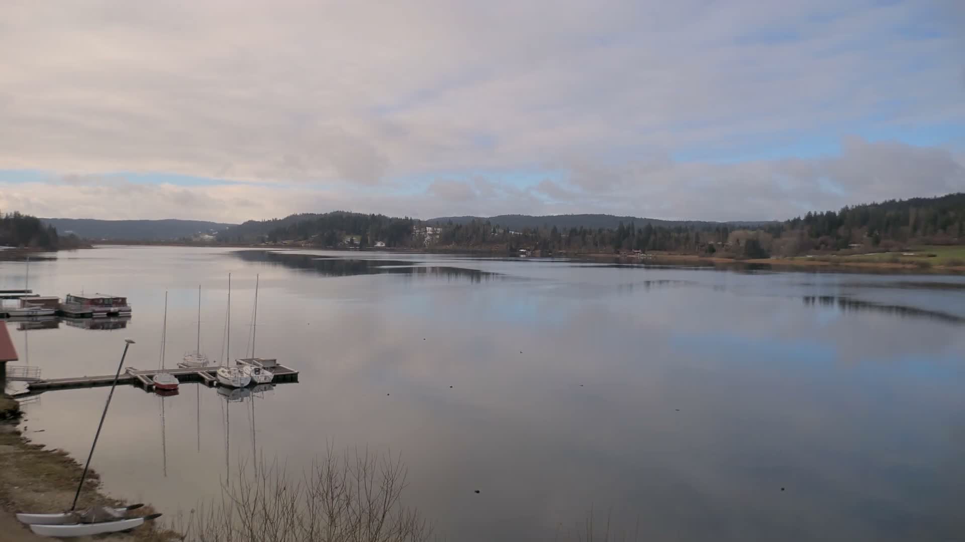 Malbuisson, Lac Saint Point Lake from Base Nautique de Malbuisson Nautical Base Live Cam -  Pontarlier, Doubs, Bourgogne-Franche-Comté, France