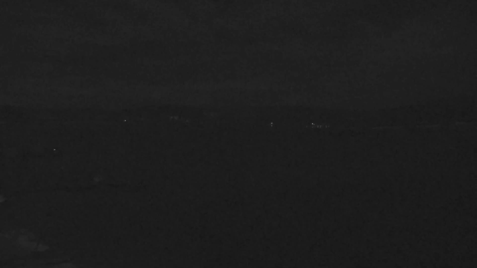 Malbuisson, Lac Saint Point Lake from Base Nautique de Malbuisson Nautical Base Live Cam -  Pontarlier, Doubs, Bourgogne-Franche-Comté, France