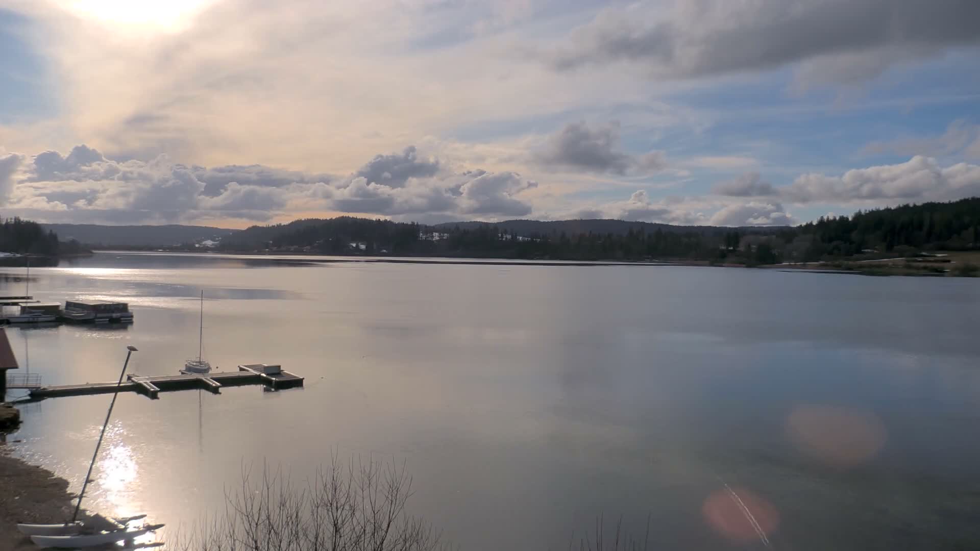 Malbuisson, Lac Saint Point Lake from Base Nautique de Malbuisson Nautical Base Live Cam -  Pontarlier, Doubs, Bourgogne-Franche-Comté, France