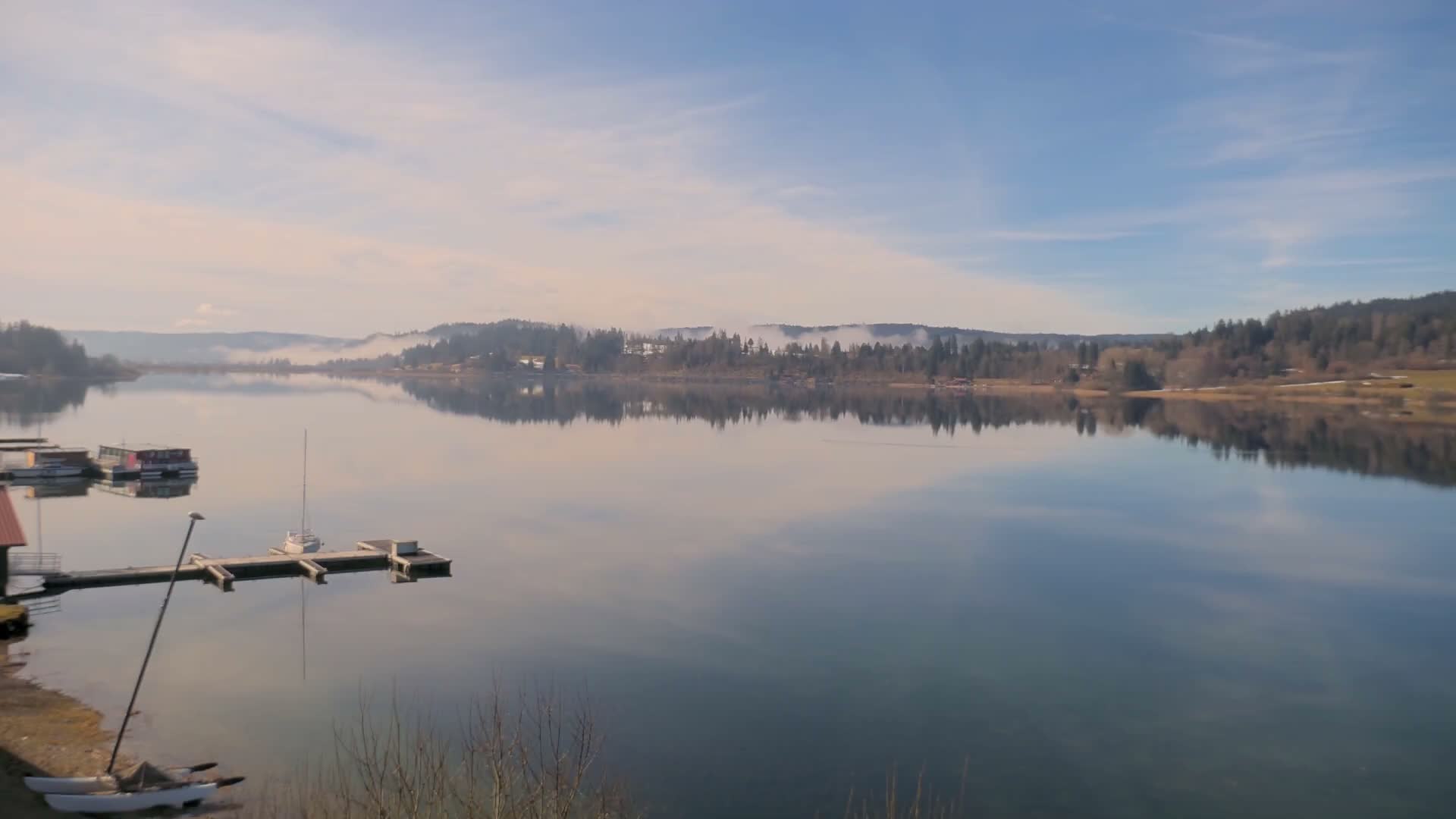 Malbuisson, Lac Saint Point Lake from Base Nautique de Malbuisson Nautical Base Live Cam -  Pontarlier, Doubs, Bourgogne-Franche-Comté, France
