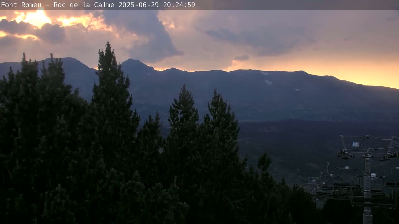 Font Romeu,  Haut du Roc de la Calme (Summit of the Rock of Calm) Live Cam - Prades, Pyrenees-Orientales, Occitanie, France