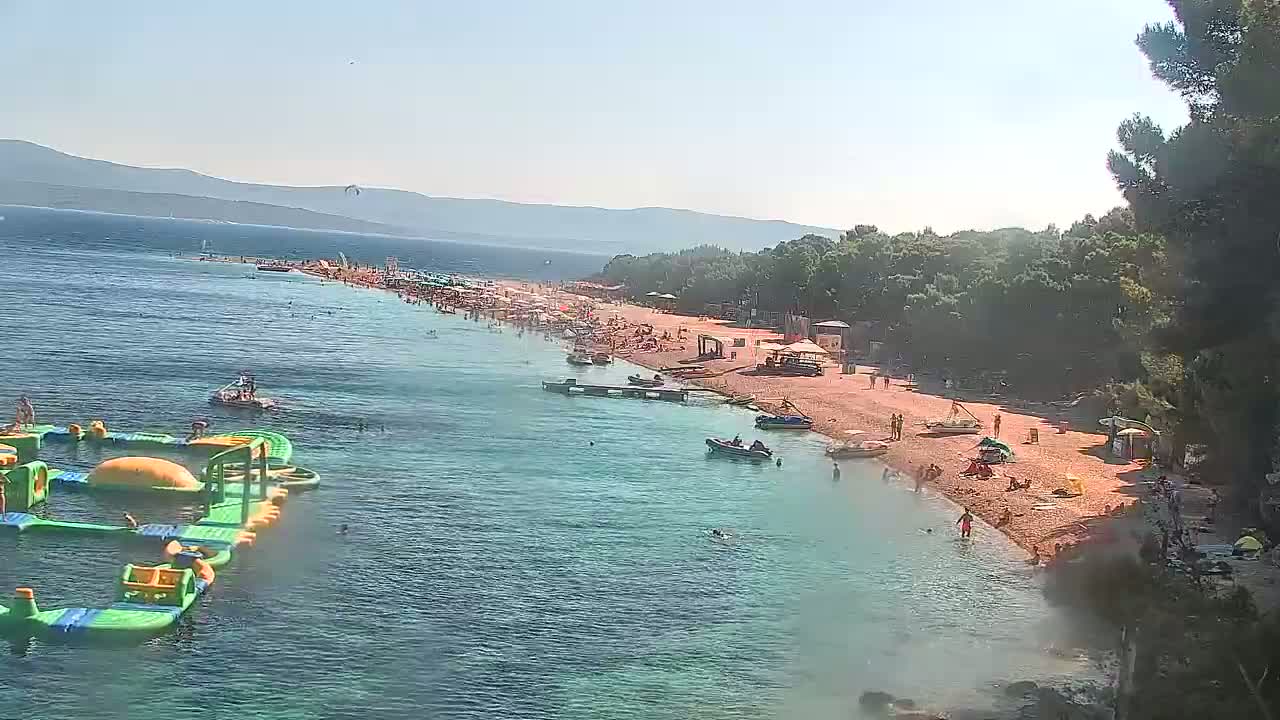 Otok  Brač Island, Bol Village Zlatni Rat Beach (Golden Horn Beach) Live Cam - Bol, Brac Island, Split-Dalmatia, Croatia