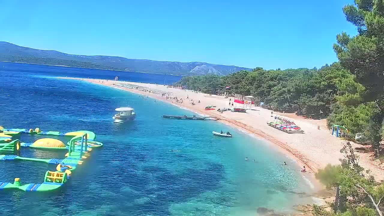 Otok  Brač Island, Bol Village Zlatni Rat Beach (Golden Horn Beach) Live Cam - Bol, Brac Island, Split-Dalmatia, Croatia