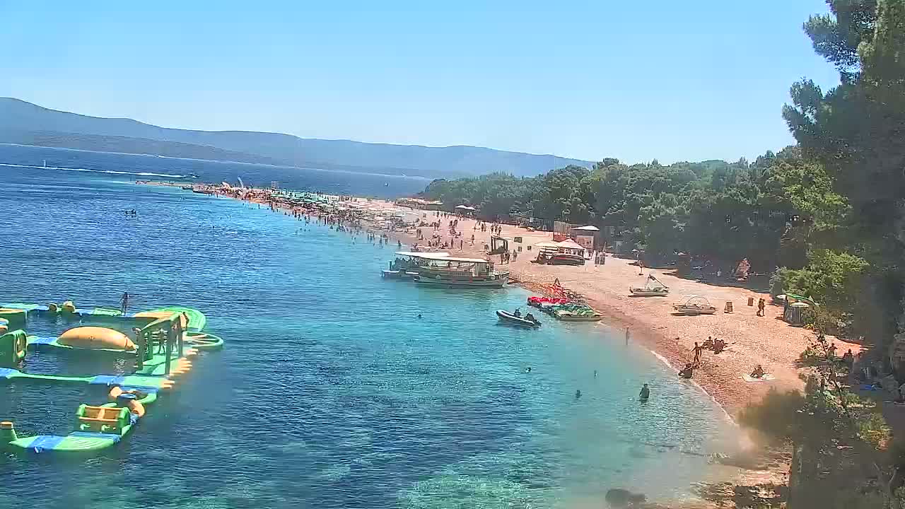 Otok  Brač Island, Bol Village Zlatni Rat Beach (Golden Horn Beach) Live Cam - Bol, Brac Island, Split-Dalmatia, Croatia