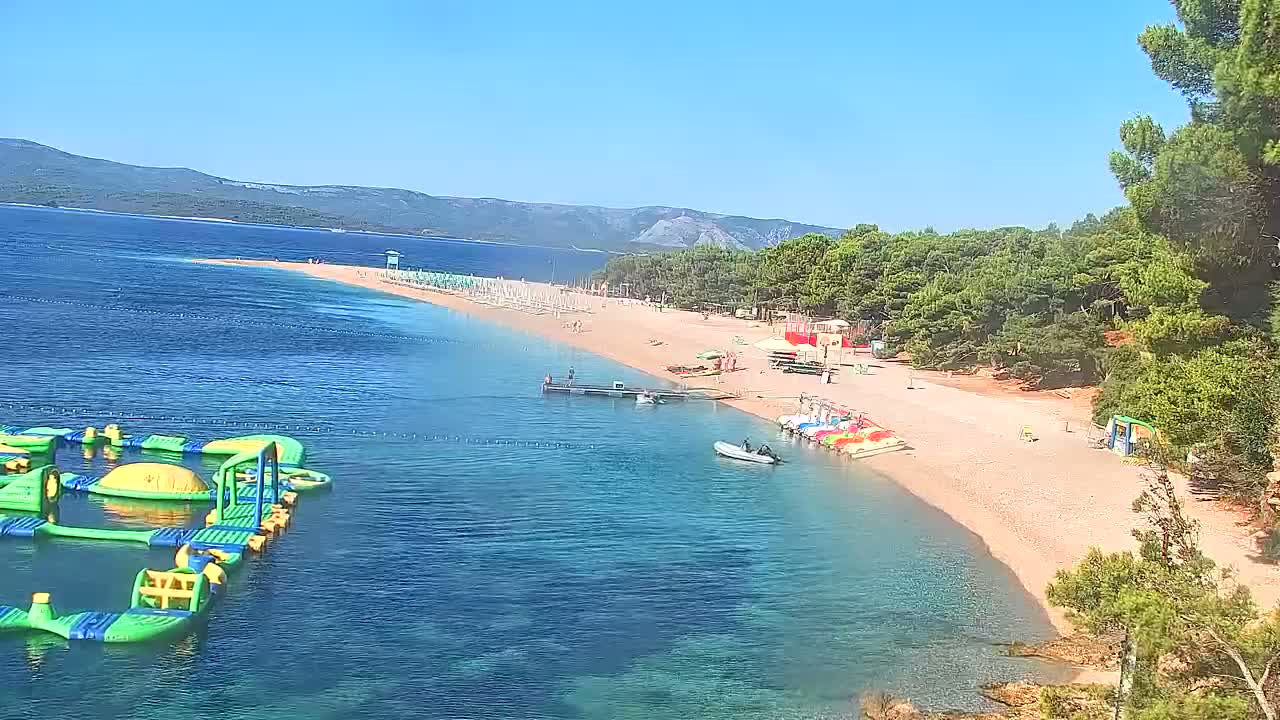 Otok  Brač Island, Bol Village Zlatni Rat Beach (Golden Horn Beach) Live Cam - Bol, Brac Island, Split-Dalmatia, Croatia