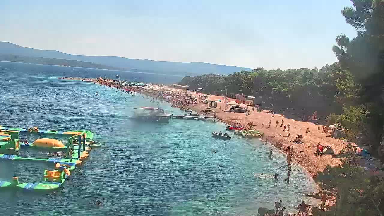 Otok  Brač Island, Bol Village Zlatni Rat Beach (Golden Horn Beach) Live Cam - Bol, Brac Island, Split-Dalmatia, Croatia