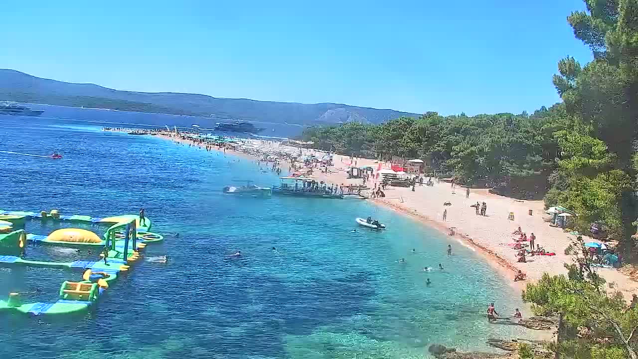 Otok  Brač Island, Bol Village Zlatni Rat Beach (Golden Horn Beach) Live Cam - Bol, Brac Island, Split-Dalmatia, Croatia