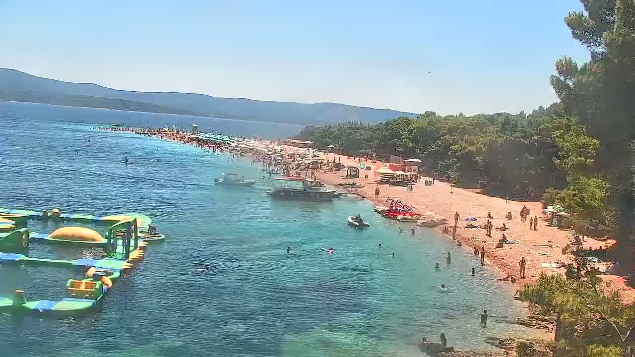 Otok  Brač Island, Bol Village Zlatni Rat Beach (Golden Horn Beach) Live Cam - Bol, Brac Island, Split-Dalmatia, Croatia
