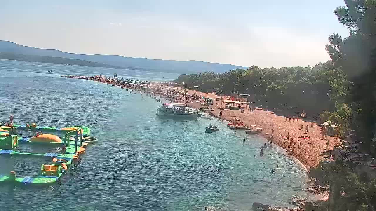 Otok  Brač Island, Bol Village Zlatni Rat Beach (Golden Horn Beach) Live Cam - Bol, Brac Island, Split-Dalmatia, Croatia