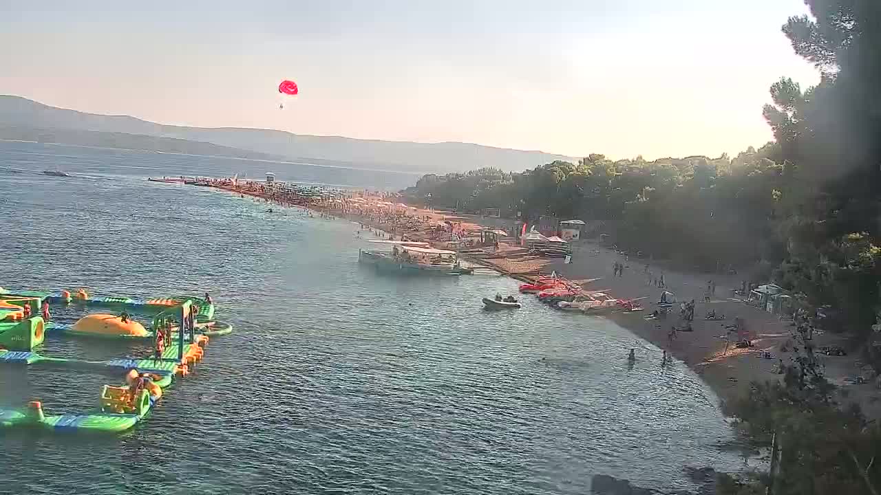 Otok  Brač Island, Bol Village Zlatni Rat Beach (Golden Horn Beach) Live Cam - Bol, Brac Island, Split-Dalmatia, Croatia