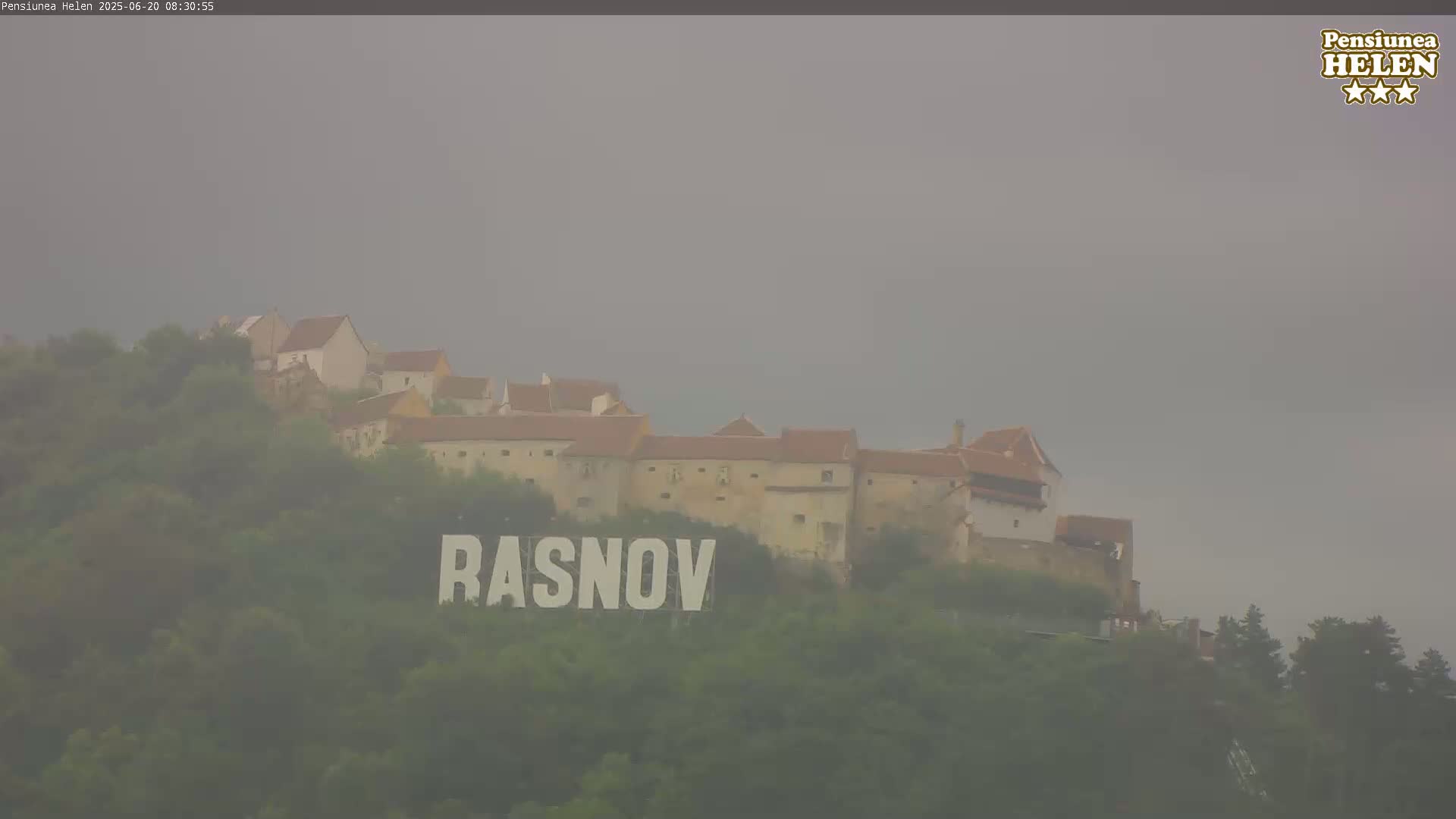 Rasnov Fortress ( Cetetea Râșnov) Live Cam - Râșnov, Braşov, Romania