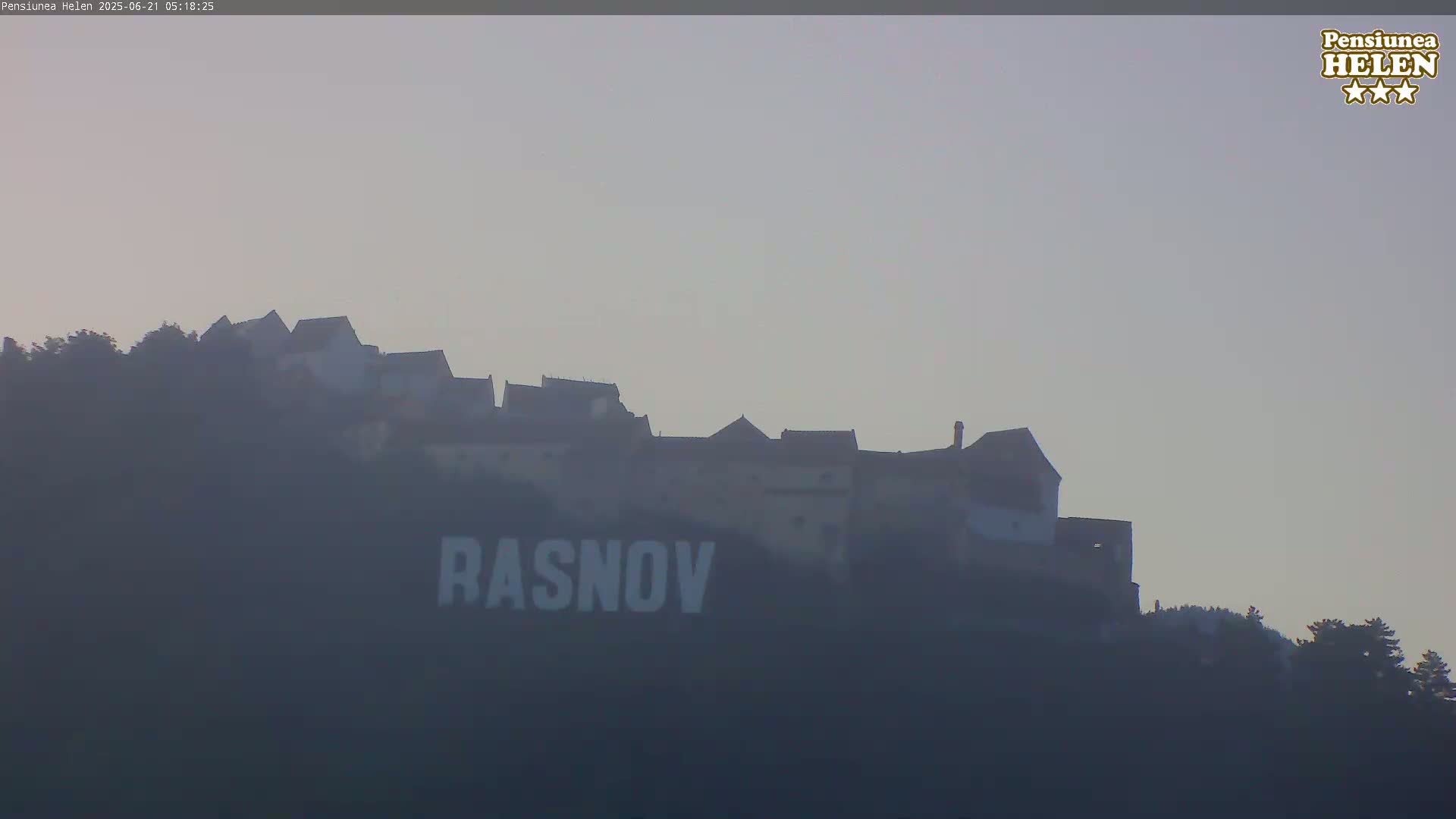 Rasnov Fortress ( Cetetea Râșnov) Live Cam - Râșnov, Braşov, Romania