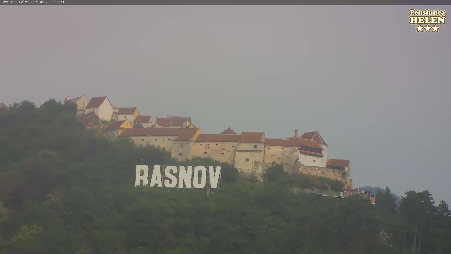 Rasnov Fortress ( Cetetea Râșnov) Live Cam - Râșnov, Braşov, Romania
