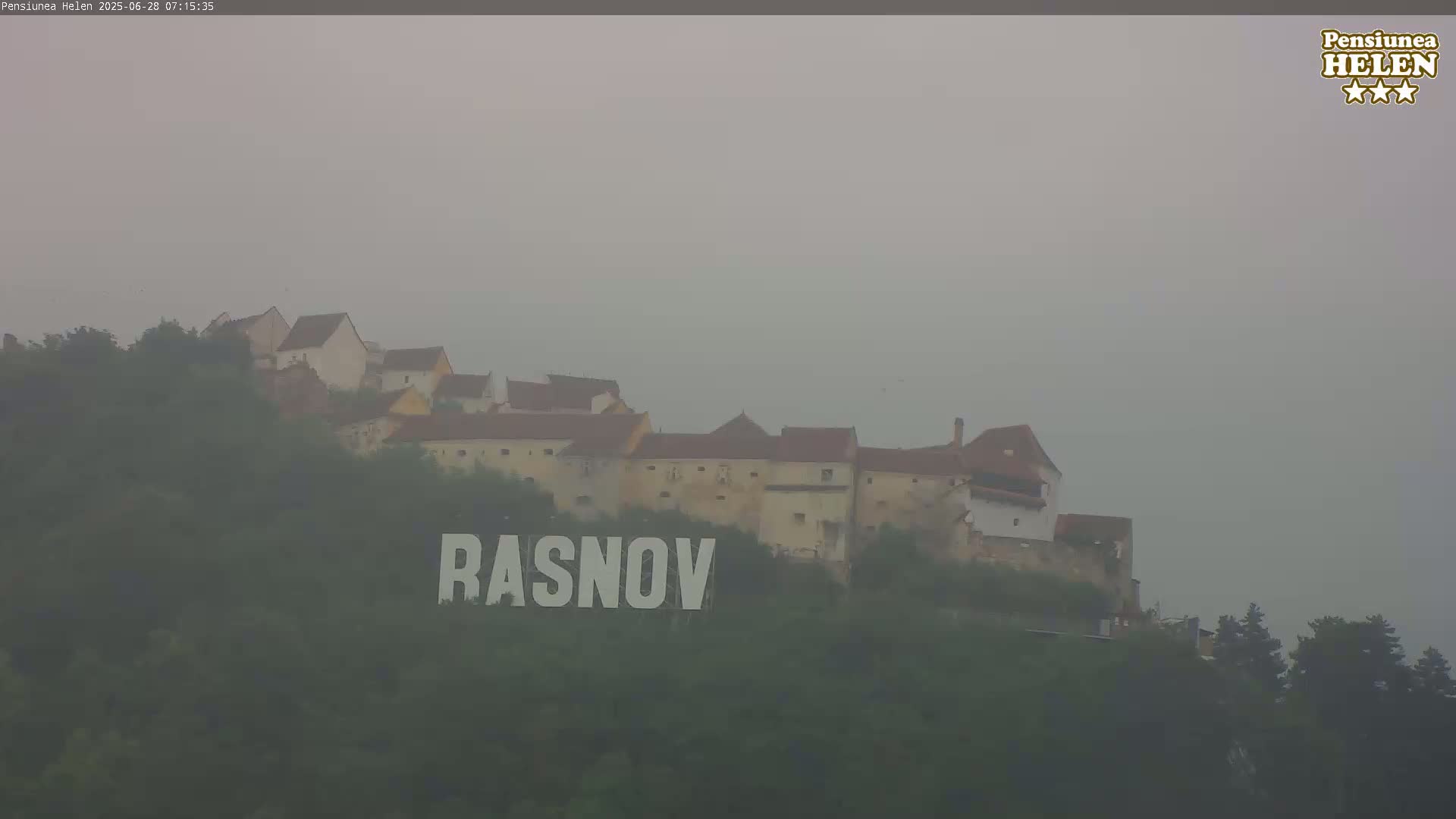 Rasnov Fortress ( Cetetea Râșnov) Live Cam - Râșnov, Braşov, Romania