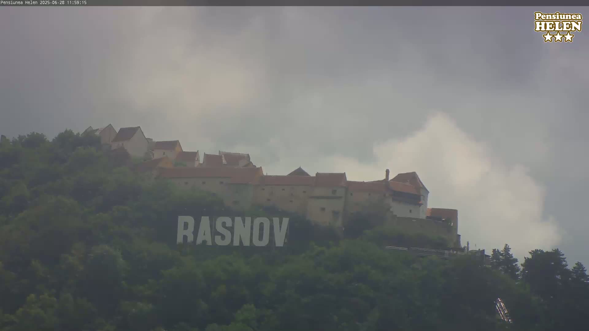Rasnov Fortress ( Cetetea Râșnov) Live Cam - Râșnov, Braşov, Romania