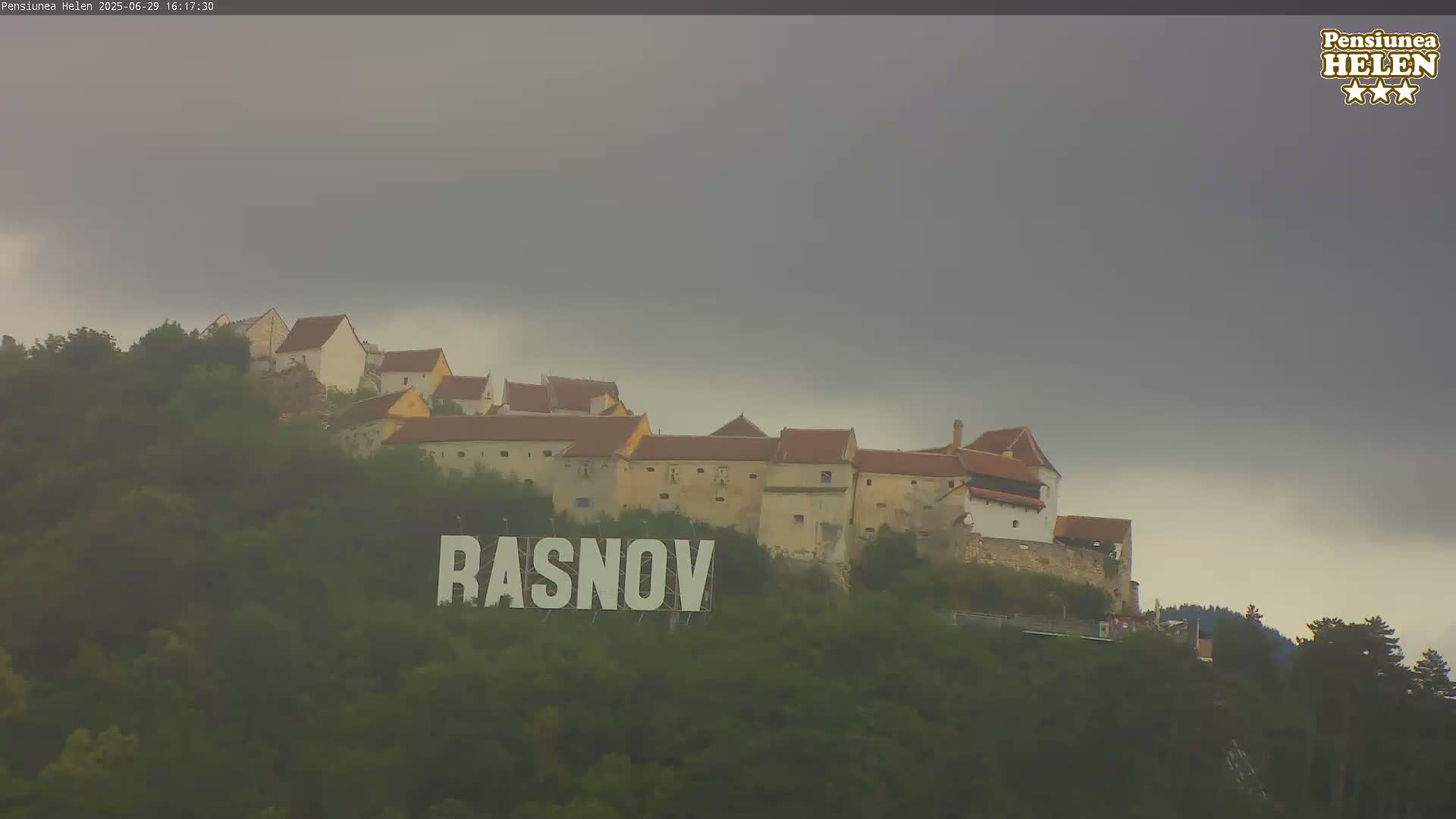 Rasnov Fortress ( Cetetea Râșnov) Live Cam - Râșnov, Braşov, Romania