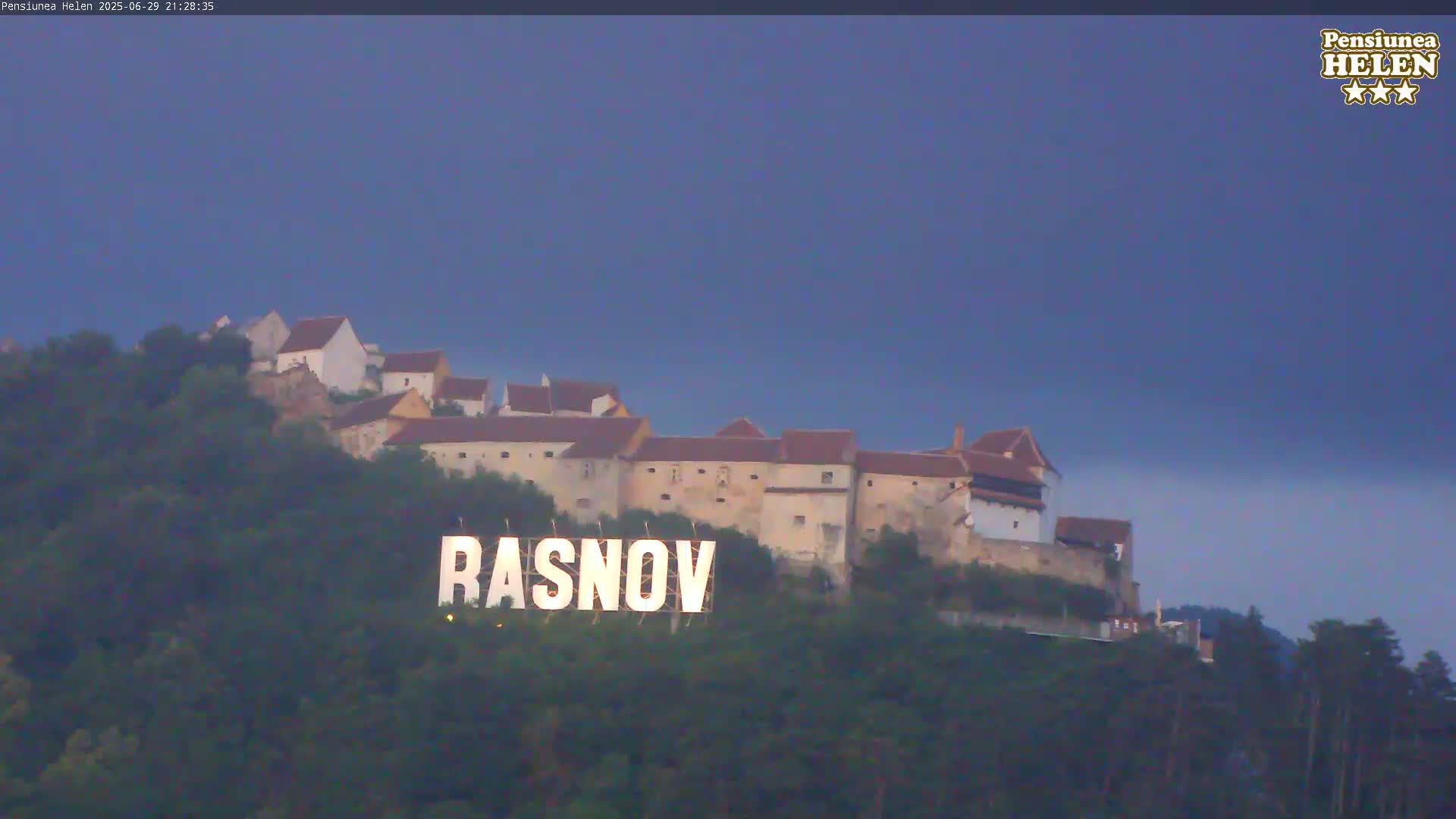Rasnov Fortress ( Cetetea Râșnov) Live Cam - Râșnov, Braşov, Romania