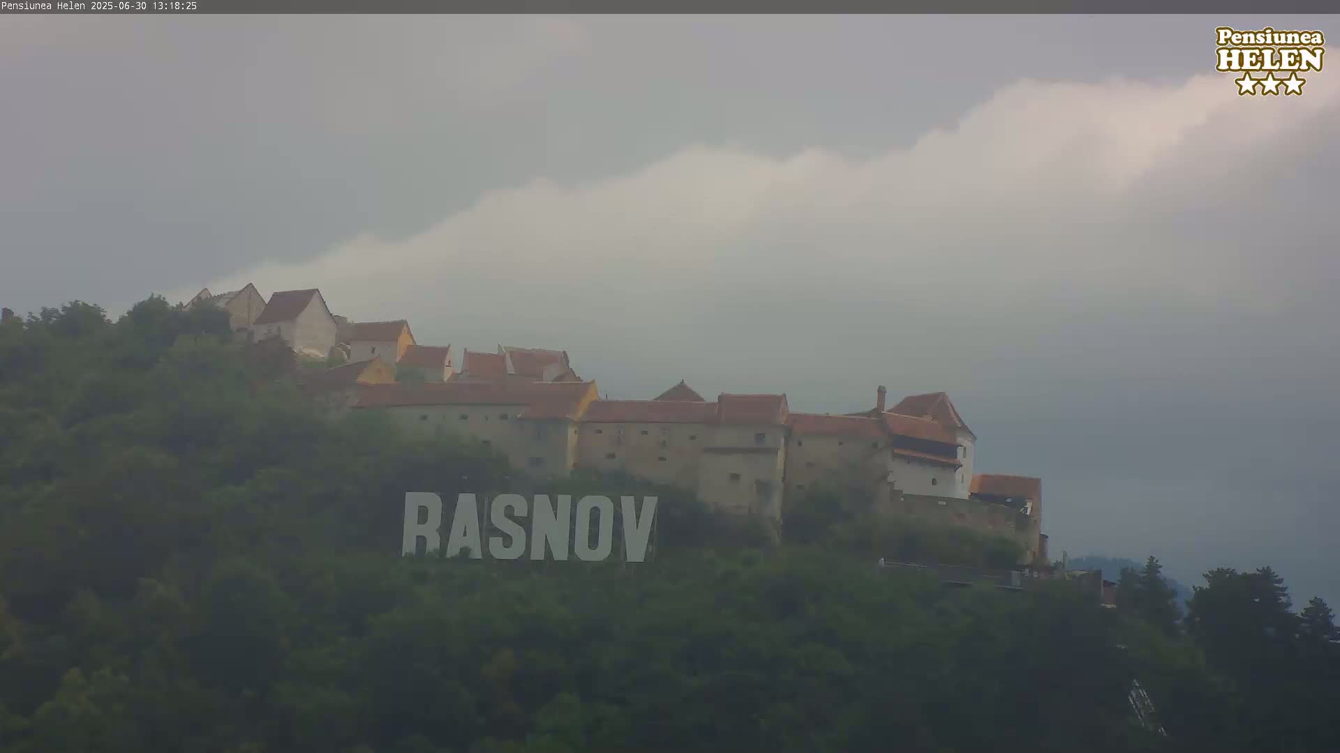 Rasnov Fortress ( Cetetea Râșnov) Live Cam - Râșnov, Braşov, Romania