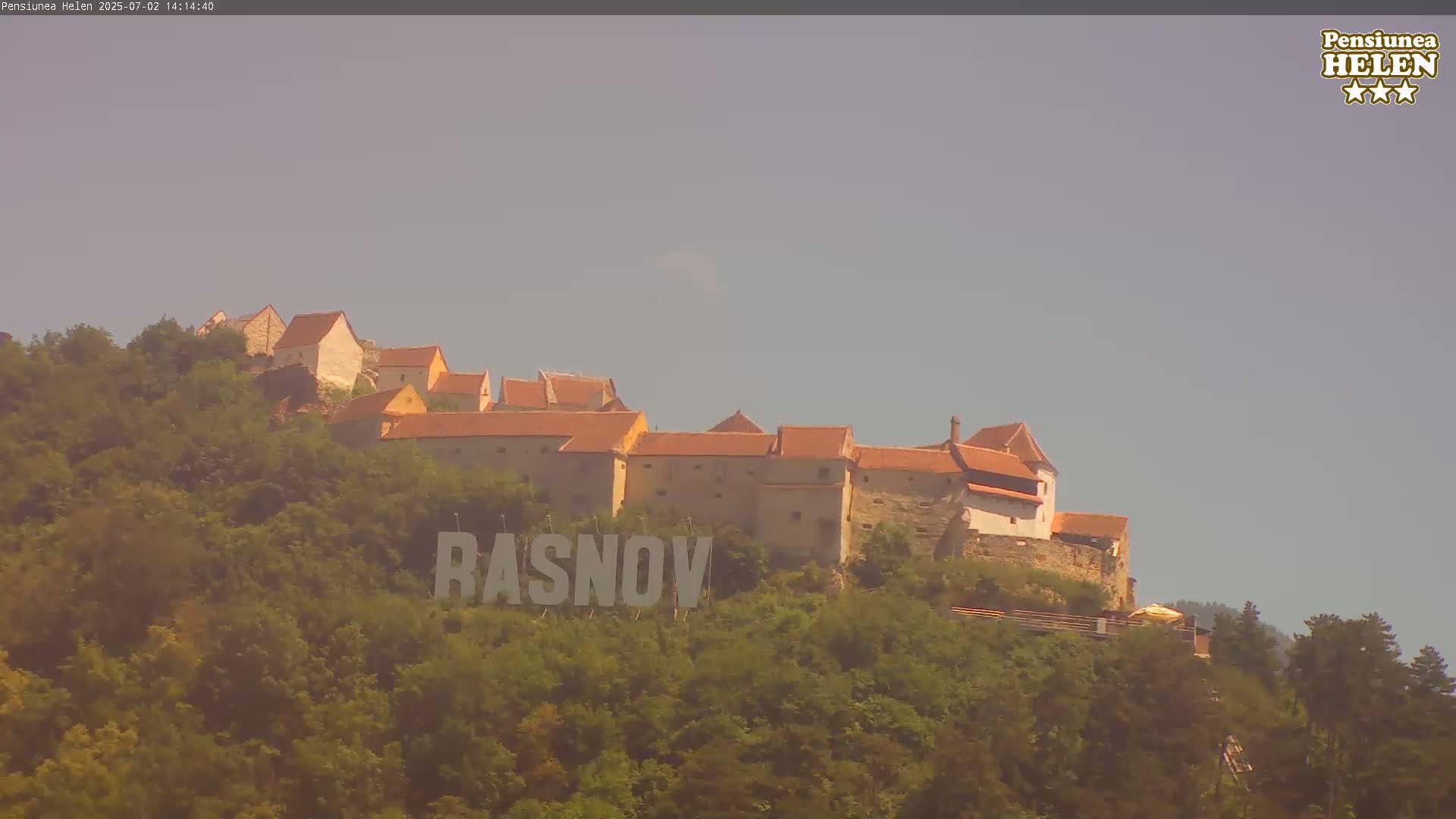 Rasnov Fortress ( Cetetea Râșnov) Live Cam - Râșnov, Braşov, Romania