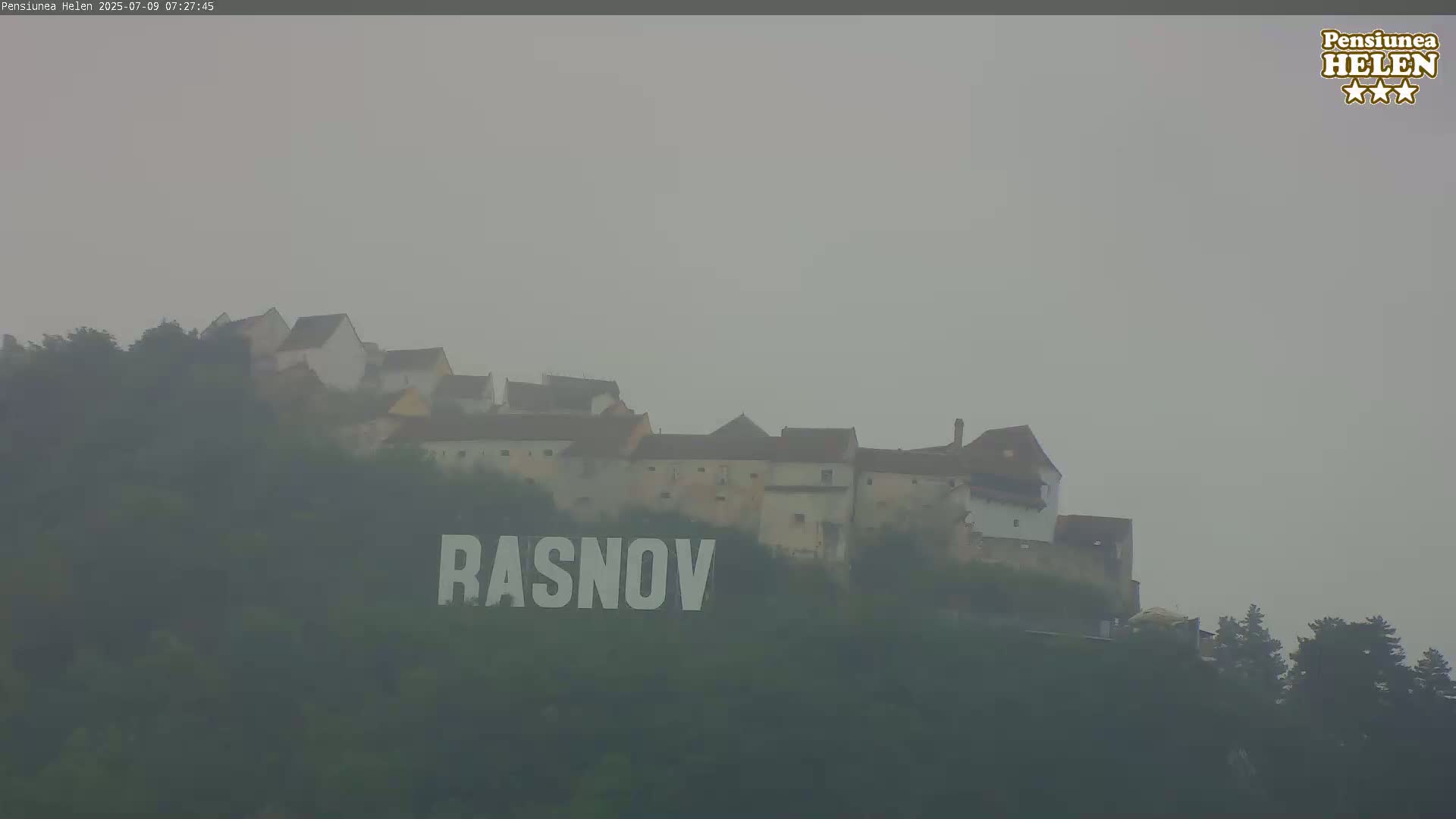 Rasnov Fortress ( Cetetea Râșnov) Live Cam - Râșnov, Braşov, Romania