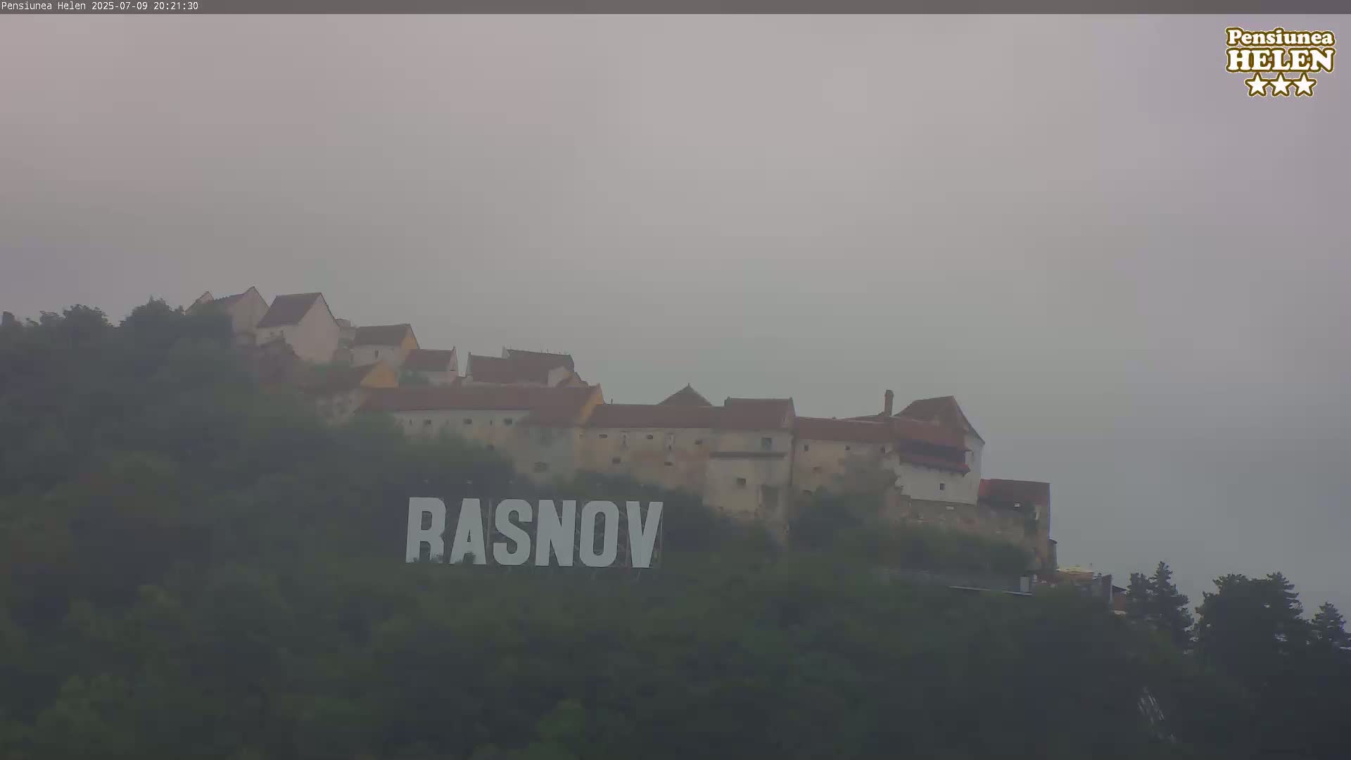 Rasnov Fortress ( Cetetea Râșnov) Live Cam - Râșnov, Braşov, Romania