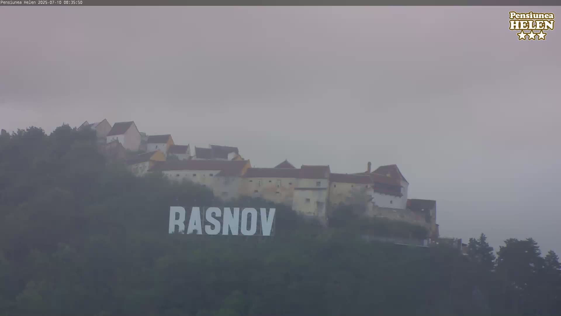 Rasnov Fortress ( Cetetea Râșnov) Live Cam - Râșnov, Braşov, Romania