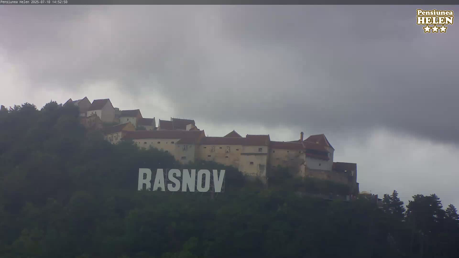 Rasnov Fortress ( Cetetea Râșnov) Live Cam - Râșnov, Braşov, Romania
