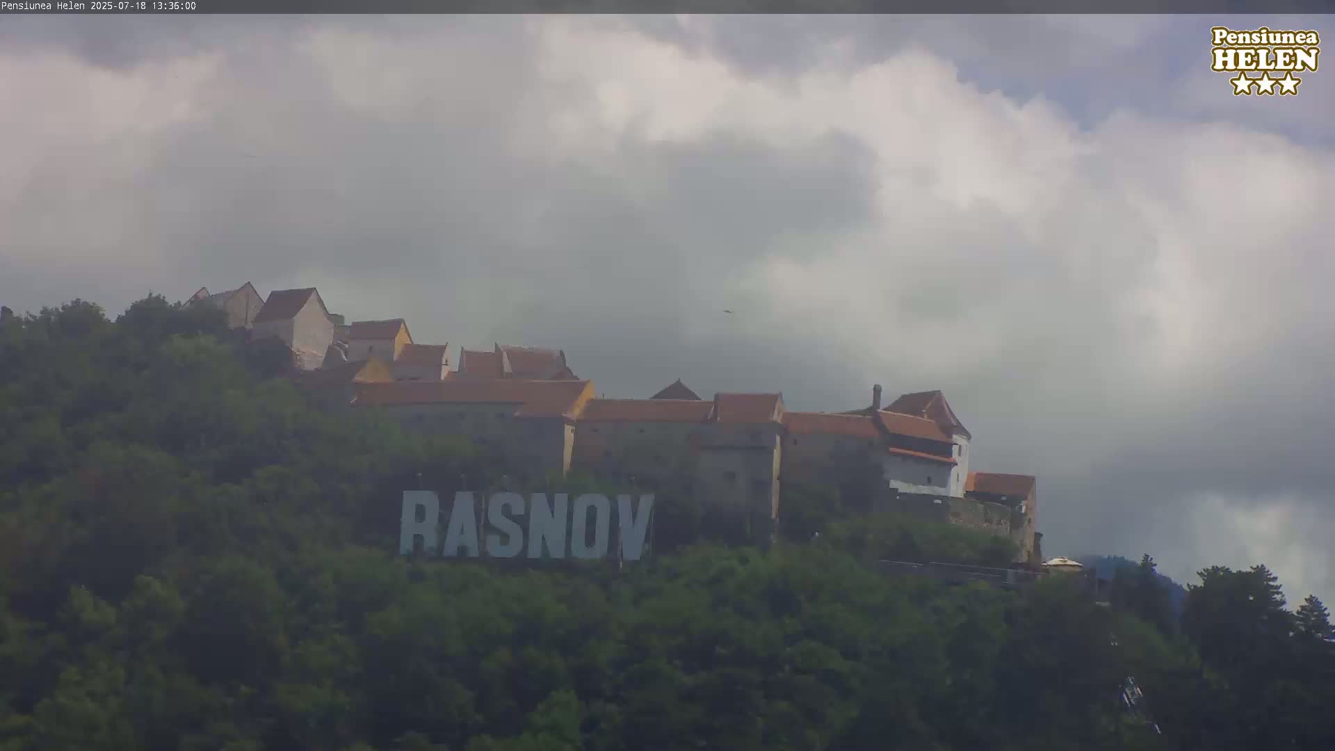 Rasnov Fortress ( Cetetea Râșnov) Live Cam - Râșnov, Braşov, Romania