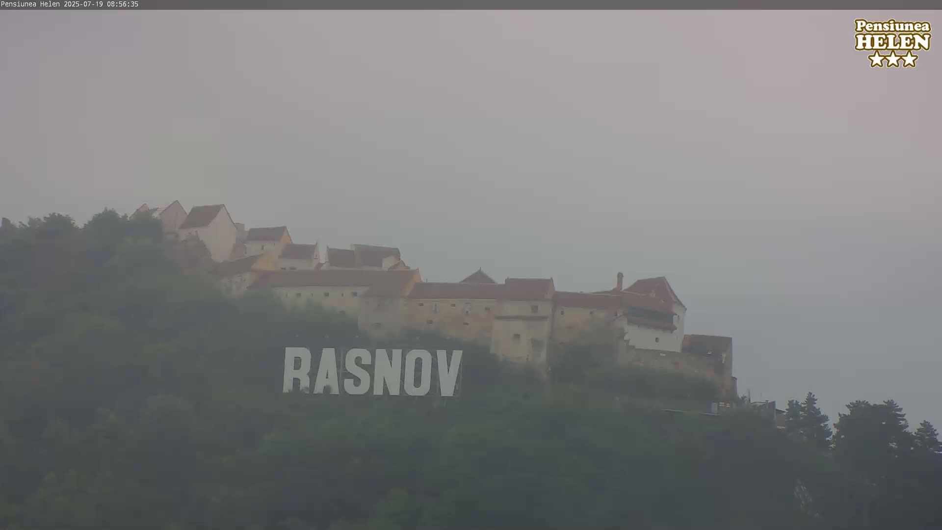 Rasnov Fortress ( Cetetea Râșnov) Live Cam - Râșnov, Braşov, Romania