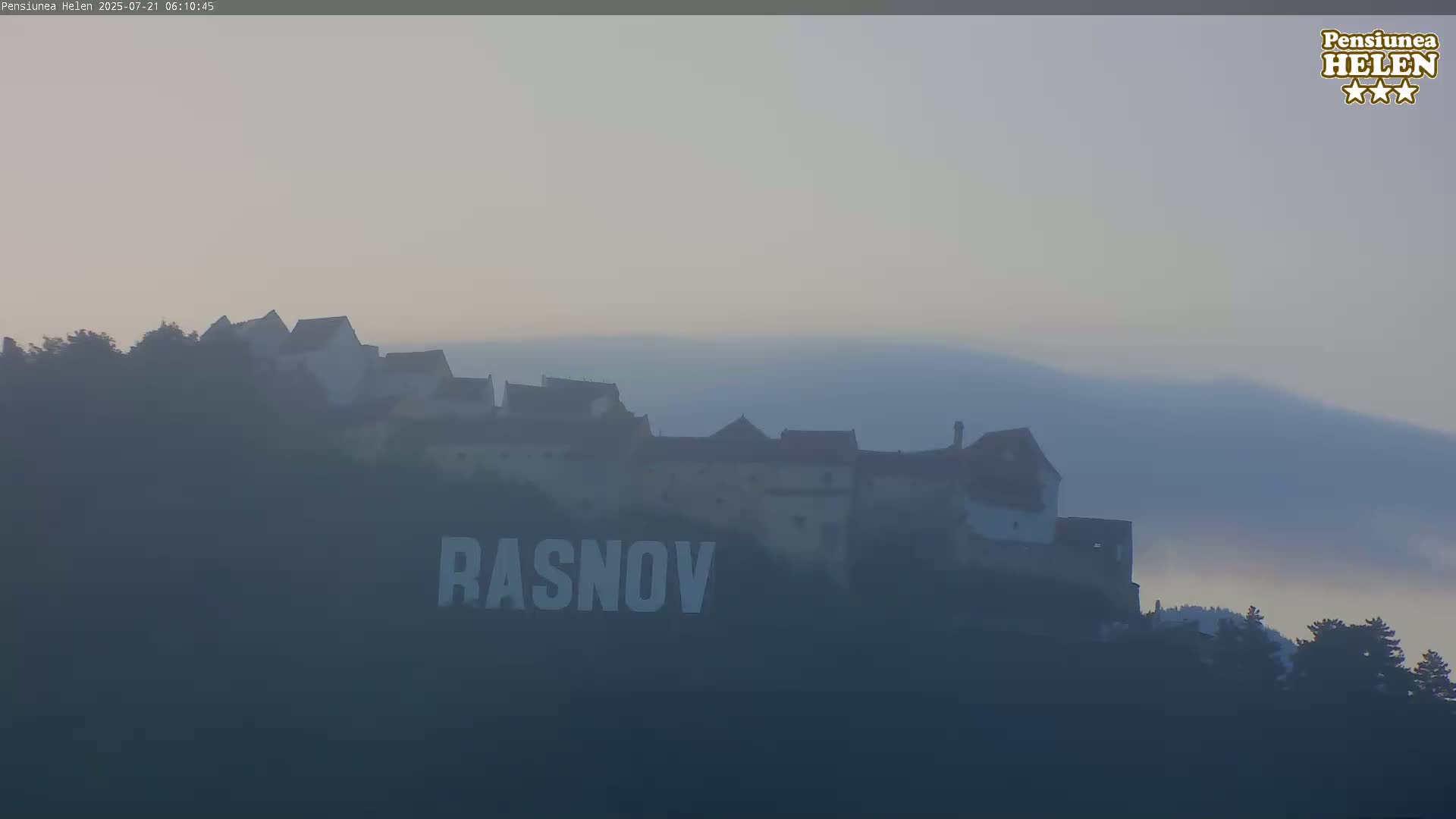 Rasnov Fortress ( Cetetea Râșnov) Live Cam - Râșnov, Braşov, Romania