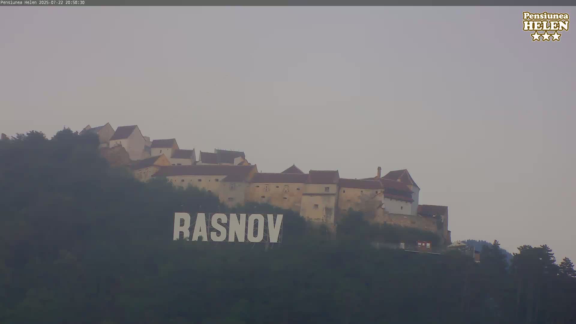 Rasnov Fortress ( Cetetea Râșnov) Live Cam - Râșnov, Braşov, Romania