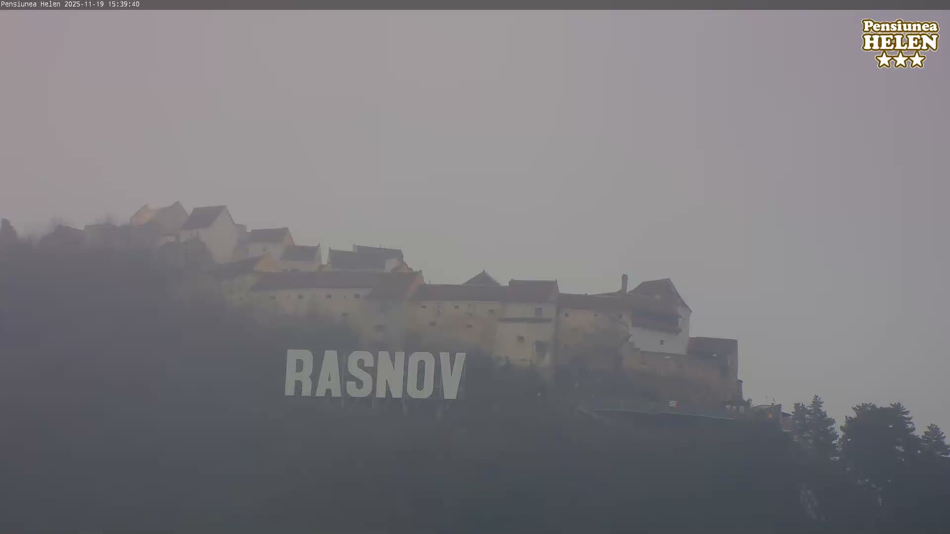 Rasnov Fortress ( Cetetea Râșnov) Live Cam - Râșnov, Braşov, Romania