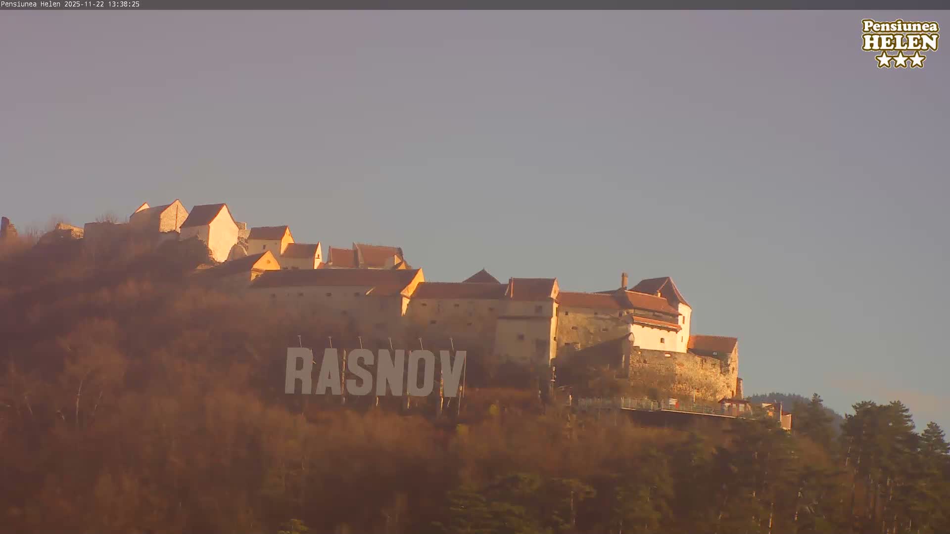 Rasnov Fortress ( Cetetea Râșnov) Live Cam - Râșnov, Braşov, Romania
