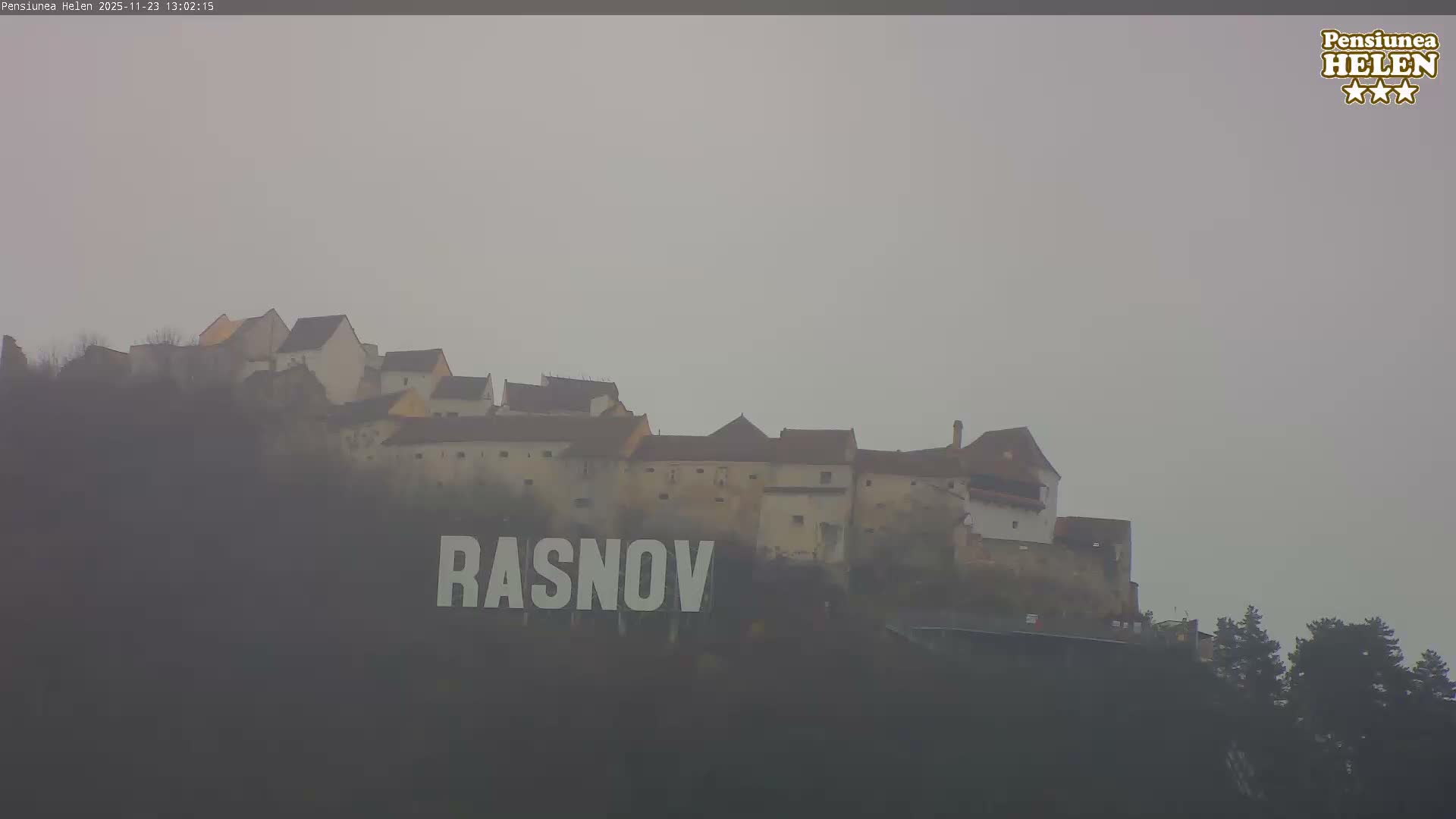 Rasnov Fortress ( Cetetea Râșnov) Live Cam - Râșnov, Braşov, Romania