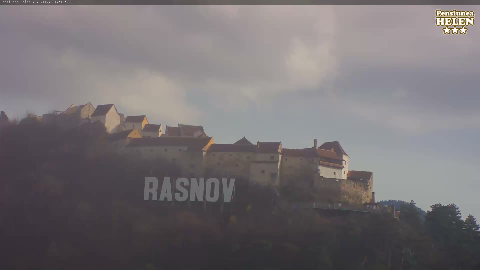 Rasnov Fortress ( Cetetea Râșnov) Live Cam - Râșnov, Braşov, Romania