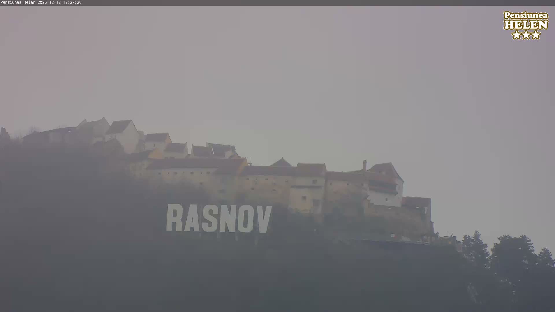 Rasnov Fortress ( Cetetea Râșnov) Live Cam - Râșnov, Braşov, Romania