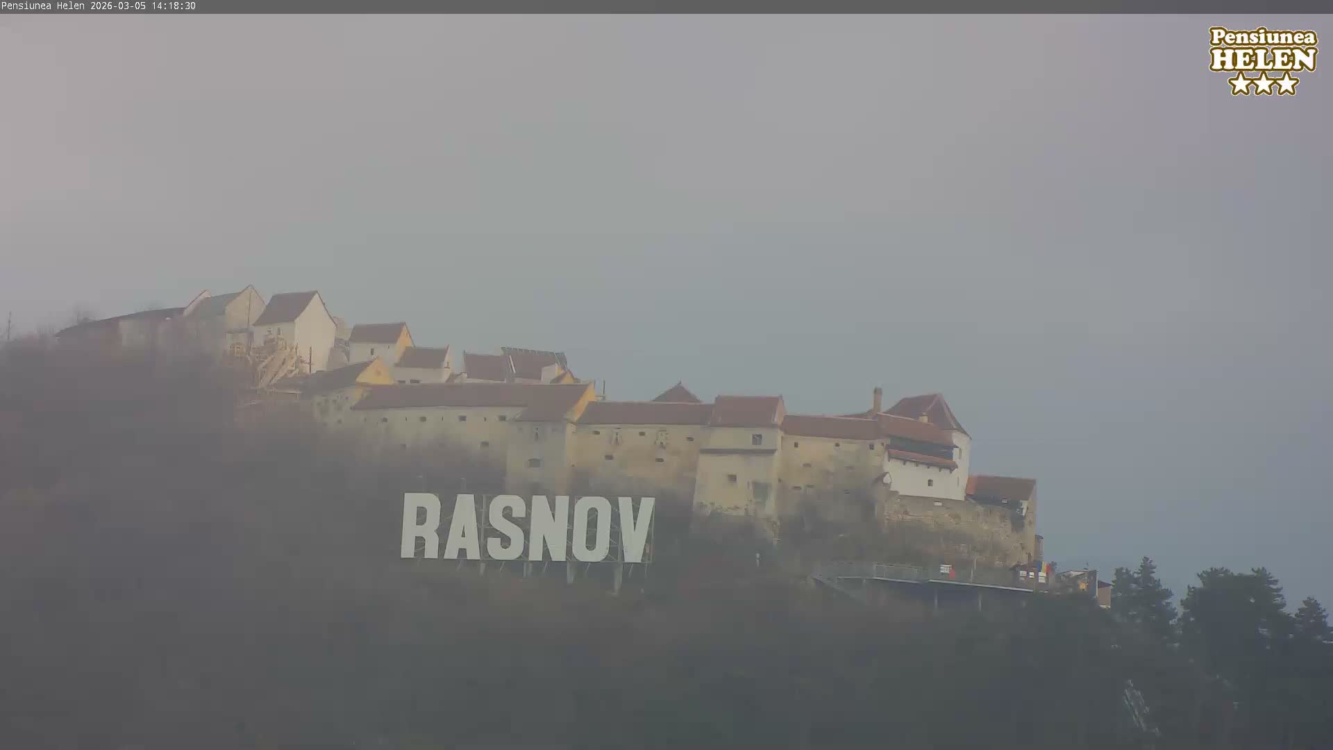 Rasnov Fortress ( Cetetea Râșnov) Live Cam - Râșnov, Braşov, Romania