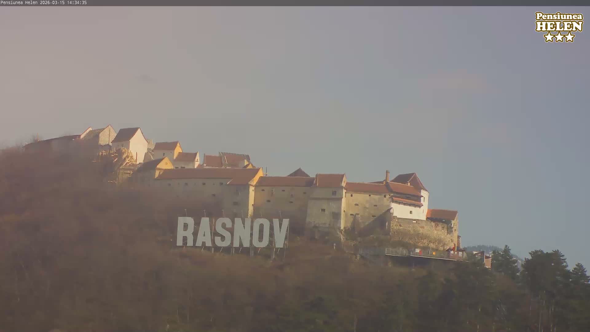 Rasnov Fortress ( Cetetea Râșnov) Live Cam - Râșnov, Braşov, Romania