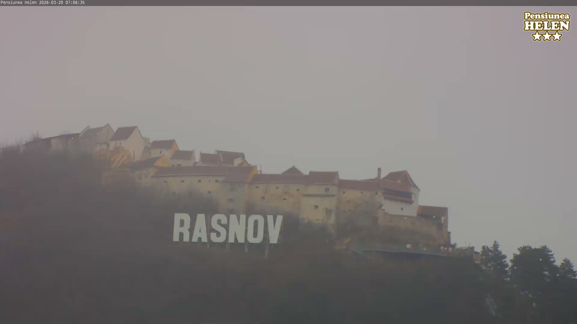 Rasnov Fortress ( Cetetea Râșnov) Live Cam - Râșnov, Braşov, Romania