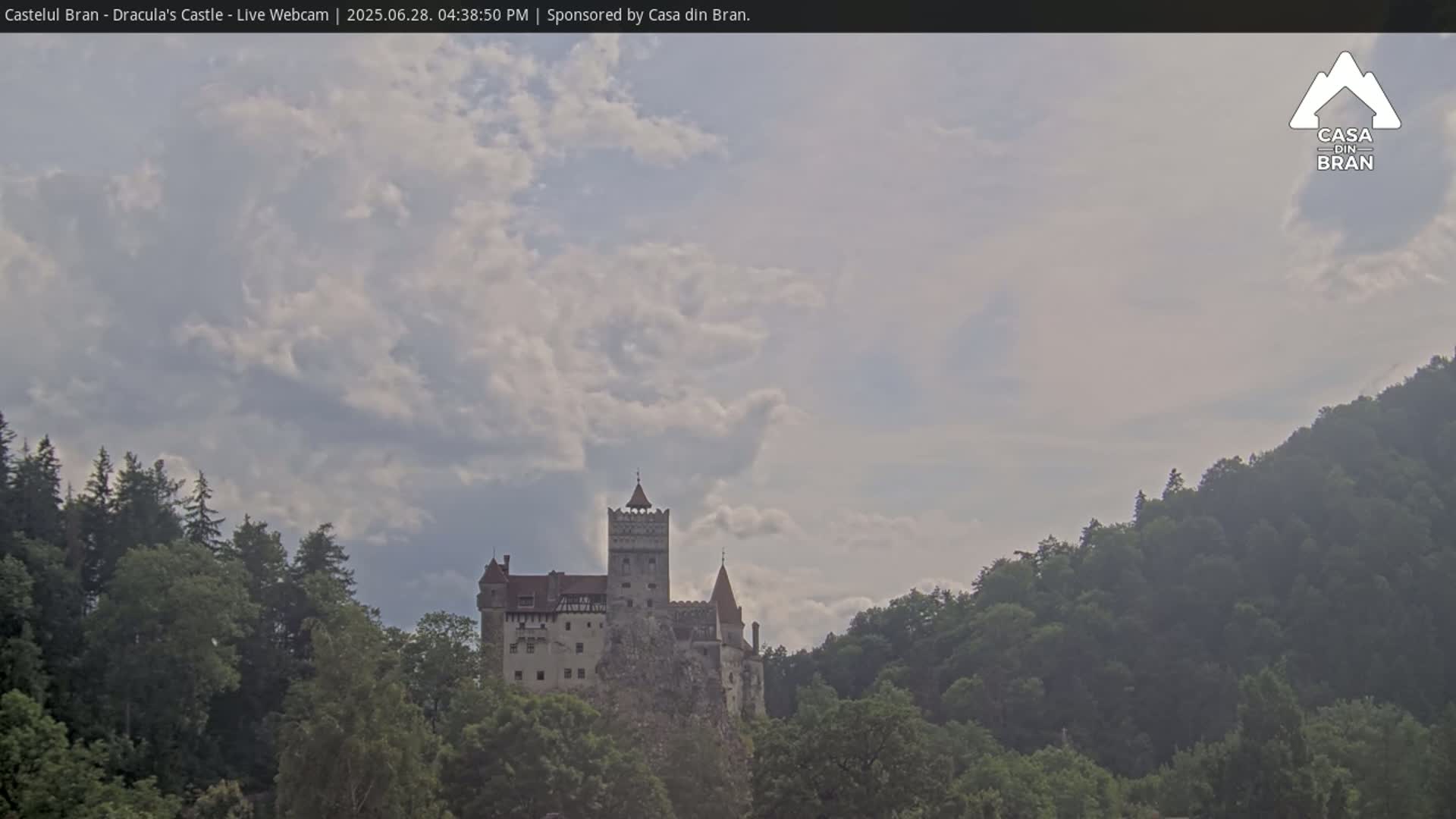 Bran, Dracula's Castle ( Castelul Bran) Live Cam - Bran, Braşov, Romania