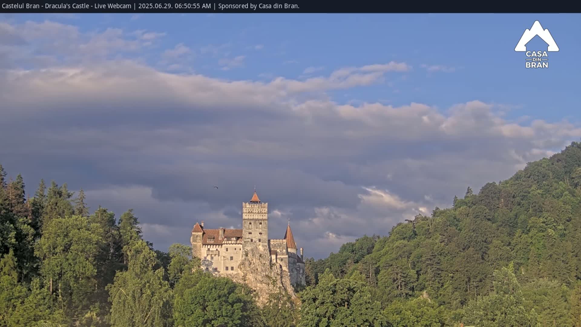 Bran, Dracula's Castle ( Castelul Bran) Live Cam - Bran, Braşov, Romania