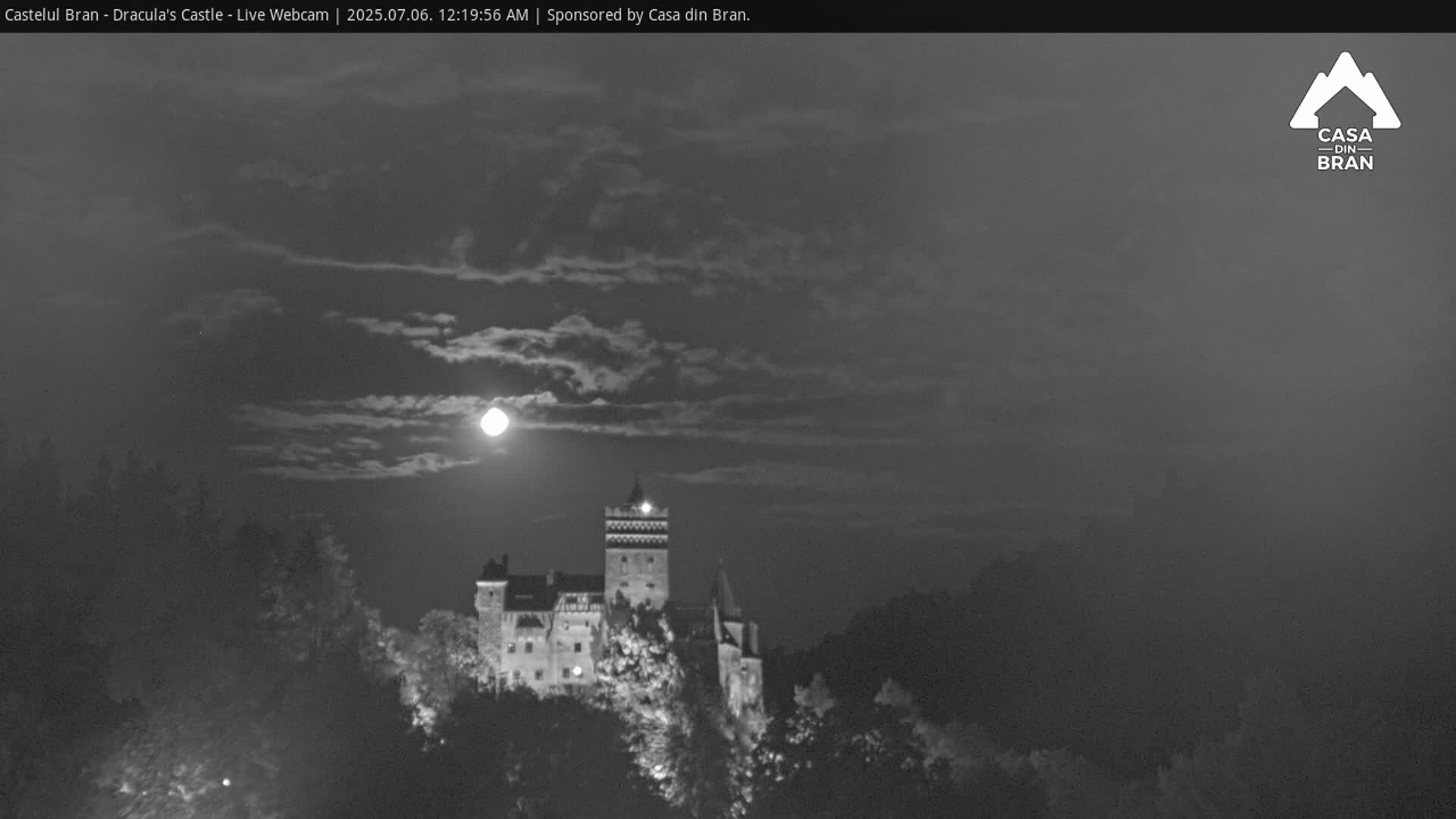 Bran, Dracula's Castle ( Castelul Bran) Live Cam - Bran, Braşov, Romania
