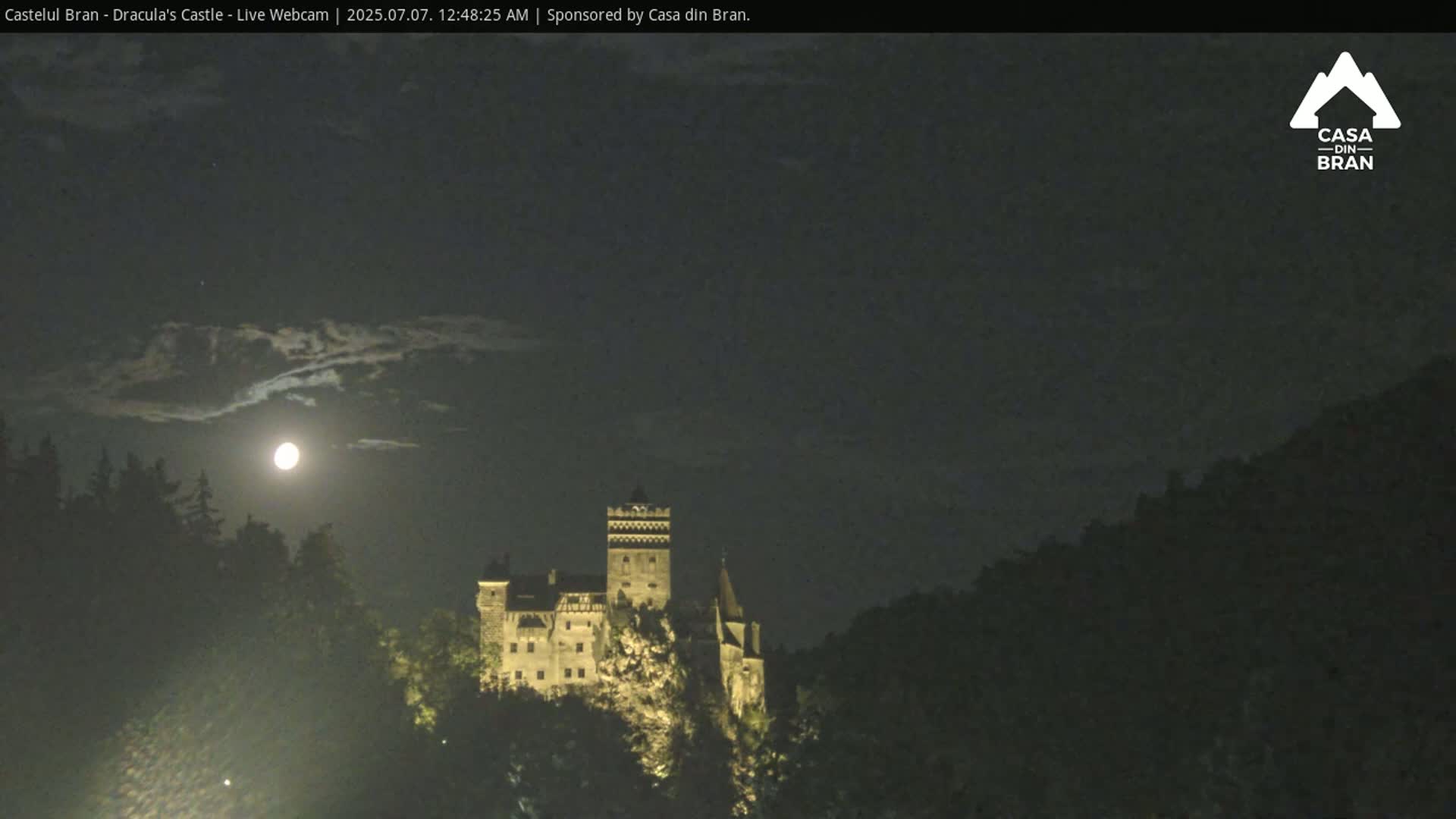 Bran, Dracula's Castle ( Castelul Bran) Live Cam - Bran, Braşov, Romania