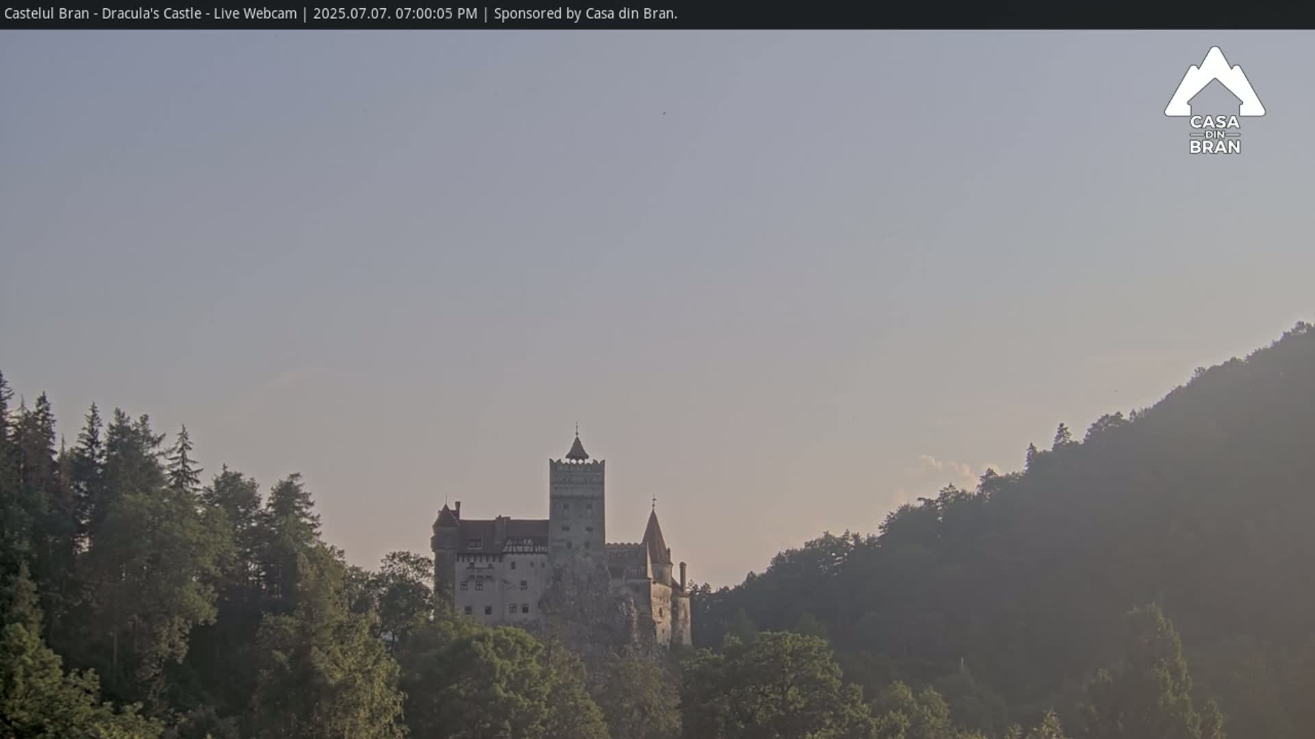 Bran, Dracula's Castle ( Castelul Bran) Live Cam - Bran, Braşov, Romania