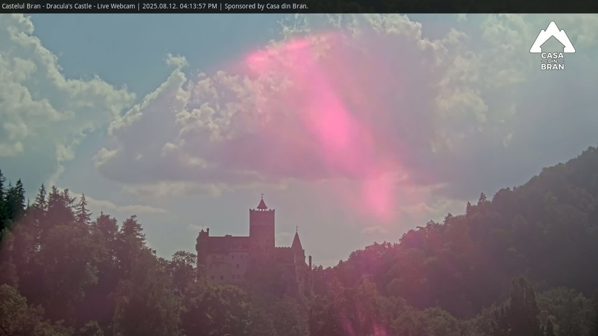 Bran, Dracula's Castle ( Castelul Bran) Live Cam - Bran, Braşov, Romania