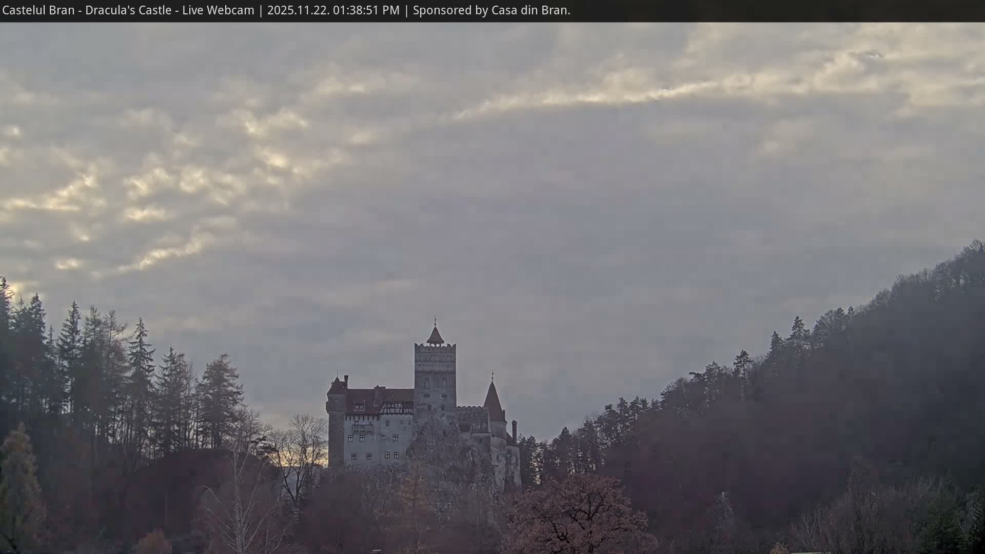 Bran, Dracula's Castle ( Castelul Bran) Live Cam - Bran, Braşov, Romania