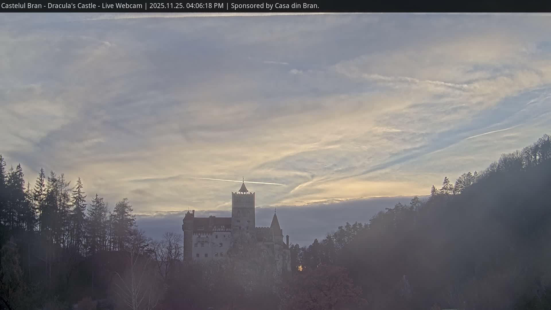 Bran, Dracula's Castle ( Castelul Bran) Live Cam - Bran, Braşov, Romania
