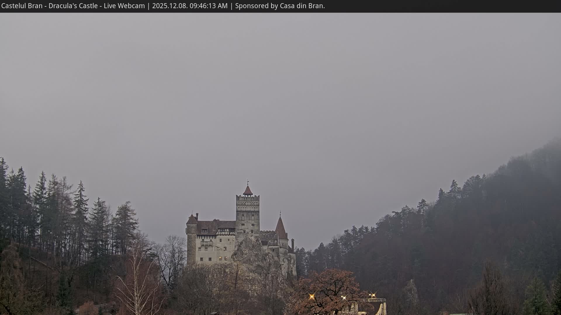 Bran, Dracula's Castle ( Castelul Bran) Live Cam - Bran, Braşov, Romania