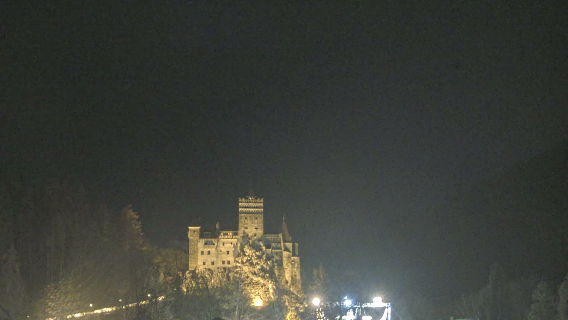 Bran, Dracula's Castle ( Castelul Bran) Live Cam - Bran, Braşov, Romania